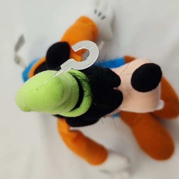NWT Disney Goofy Beanie Plush - Picture 16 of 16